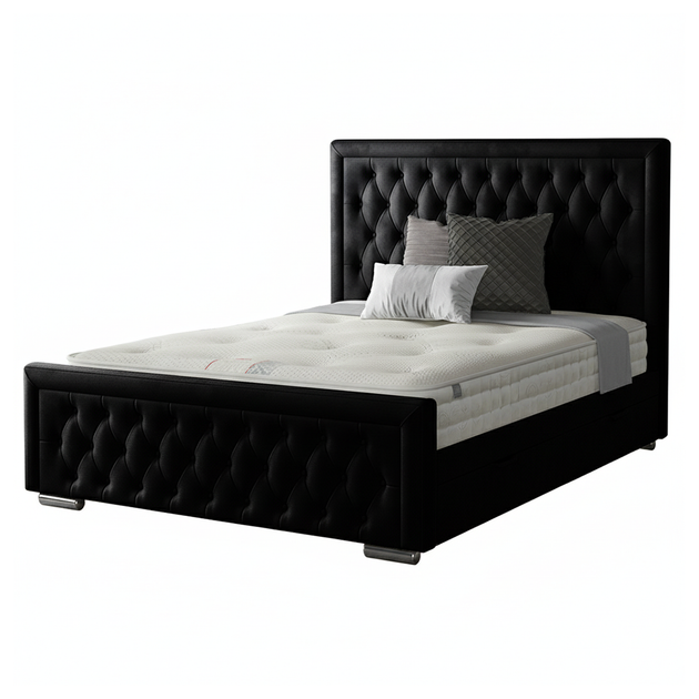 Sandringham Bordered Chesterfield Frame with Diamonds in Plush Velvet