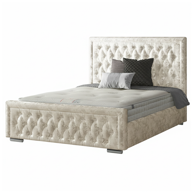 Sandringham Bordered Chesterfield Bed Frame with Matching Buttons in Crushed Velvet