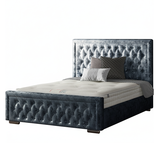 Sandringham Bordered Chesterfield Bed Frame with Matching Buttons in Crushed Velvet