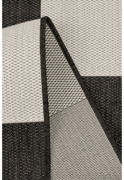 County-Chequer-Black-Overhead_04