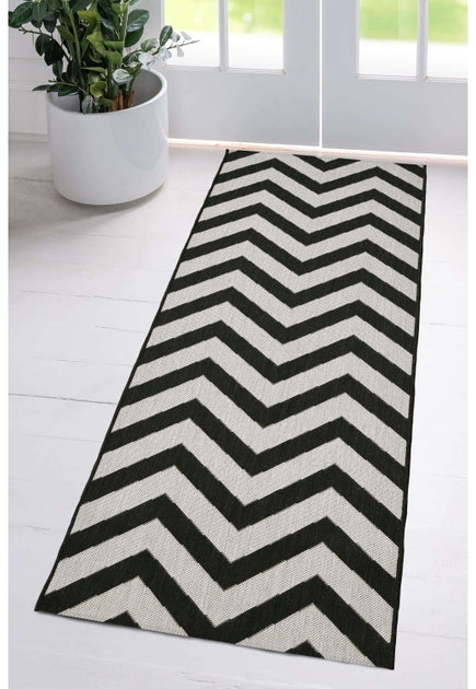 County-Chevron-Black-Overhead_01