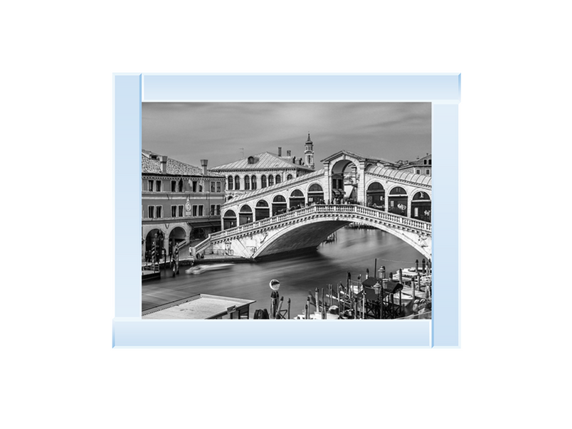 Famous Rialto bridge, Venice (Black & White)