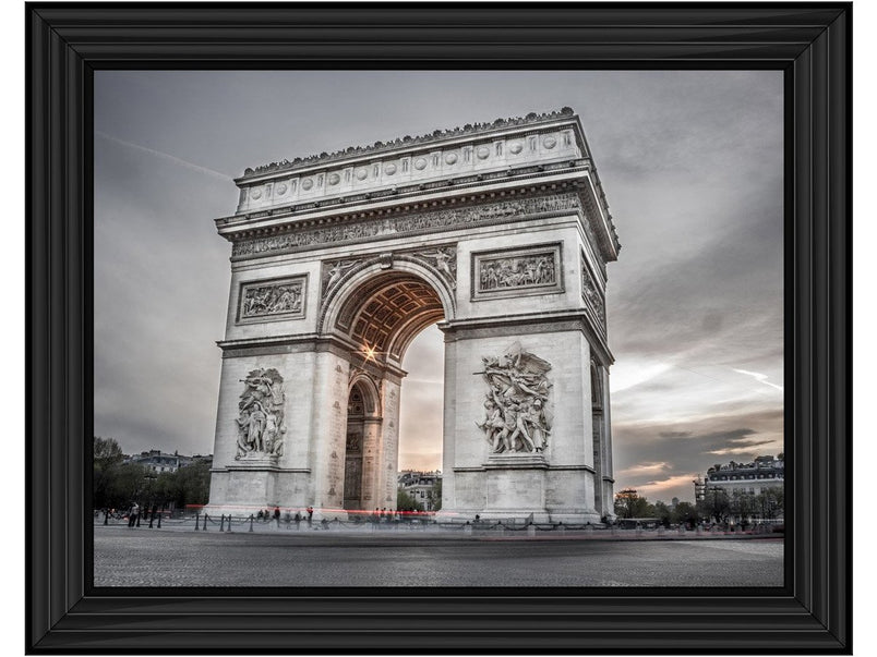 Arc de Triumph Outside