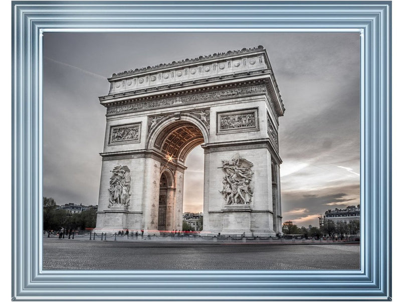 Arc de Triumph Outside