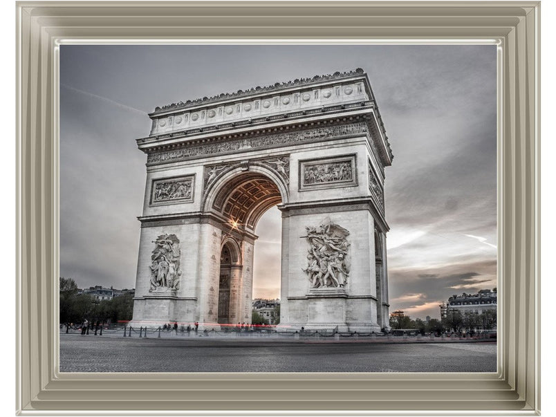 Arc de Triumph Outside