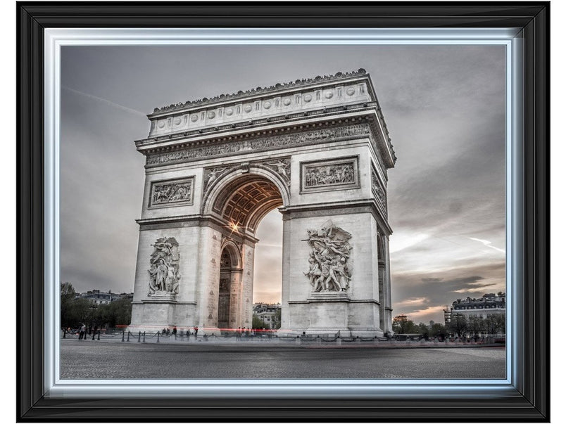 Arc de Triumph Outside