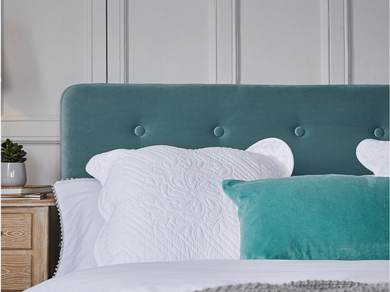 Pierre 5.0 Kingsize Bed Aqua