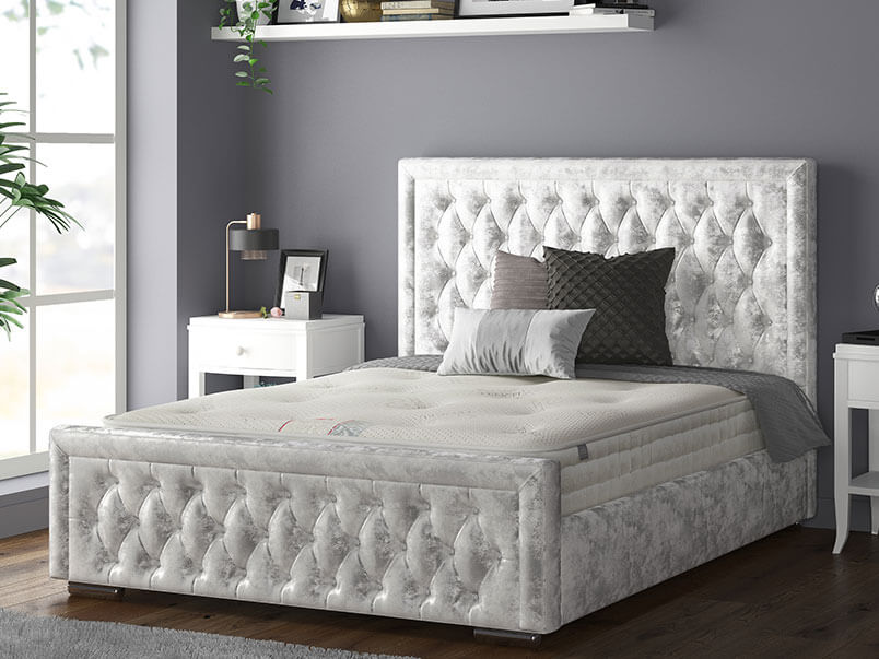 Sandringham Bordered Chesterfield Bed Frame with Matching Buttons in Crushed Velvet Silver
