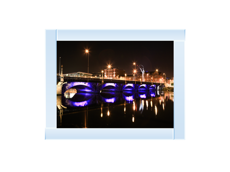 Ireland, View of Lagan Bridge