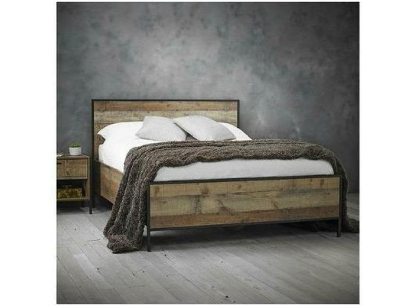 Hoxton 4.6 Double Bed Oak Effect