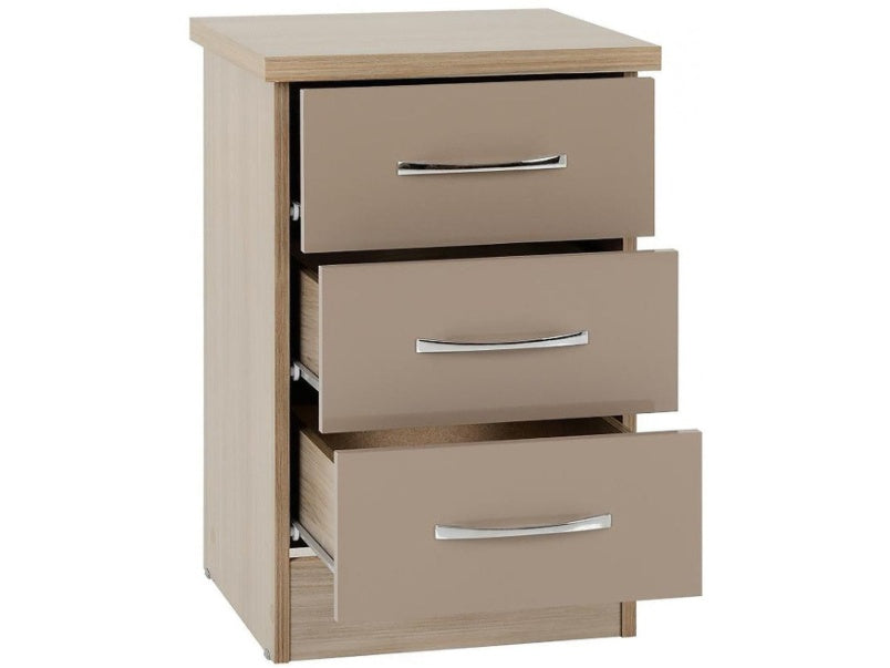 Nevada 3 Drawer Bedside in Oyster Gloss Light Oak Effect Veneer